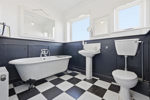 Photo 18- click for photo gallery